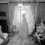 photographe de mariage à Limoges : la robe suspendue