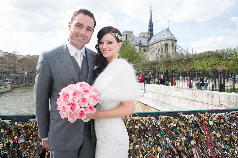 Mariés devant Notre Dame de Paris